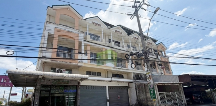 อาคารพาณิชย์รีโนเวทใหม่ หมู่บ้านพิศาล ท่าข้าม พระราม 2 ทำเลดี เดินทางสะดวก