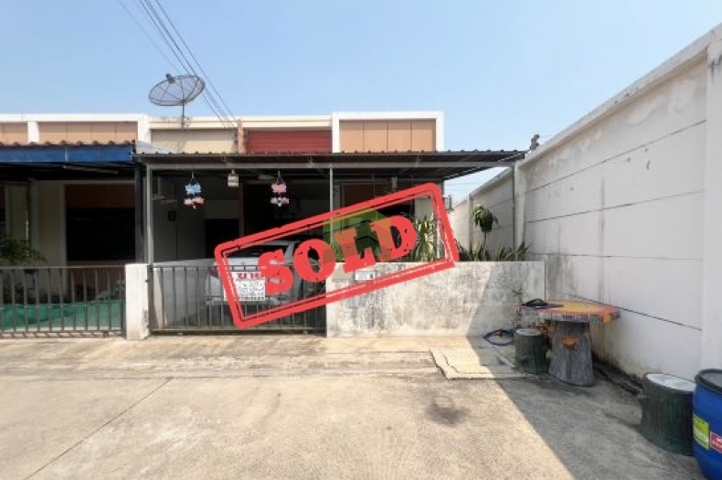 ขายทาวน์เฮ้าส์ แปลงริม หมู่บ้านสุขถาวร9 พันธุวงษ์ เนื้อที่ 30.90 ตร.ว แต่งสวย หันทิศเหนือ ทำเลดี