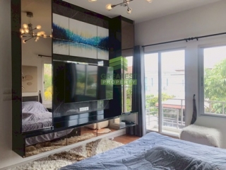 หมู่บ้านวิลล่าโนวา เทพารักษ์