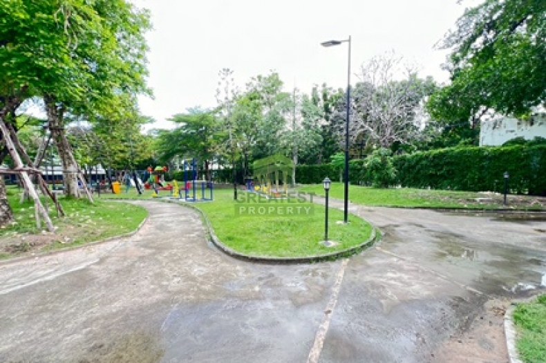 หมู่บ้านประภัสสรวิลล์ อมตะนคร