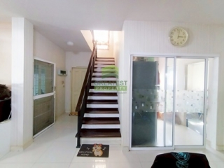 หมู่บ้านเทรนดี้ธารา บางใหญ่