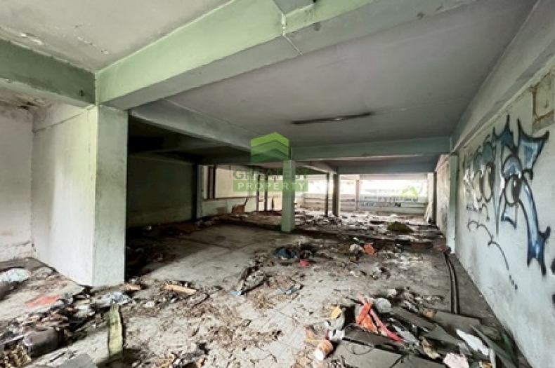 อาคารพาณิชย์ถนนสุขสวัสดิ์ 