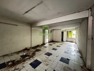 อาคารพาณิชย์ถนนสุขสวัสดิ์ 