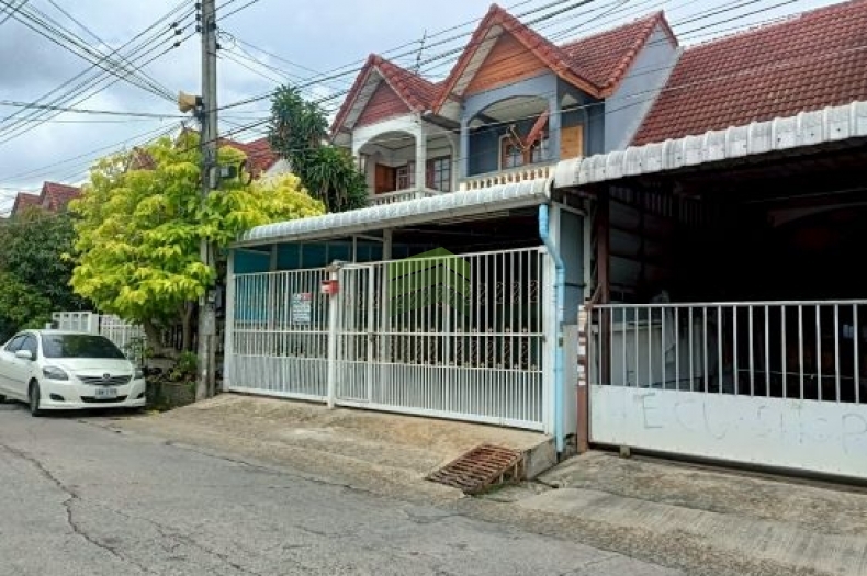 หมู่บ้านวโรชา7 บางเพรียง บางบ่อ ขายด่วน ทาวน์เฮ้าส์ 2 ชั้น เนื้อที่ 29.70 ตร.ว ต่อเติมครบ ทำเลดี พร้อมอยู่