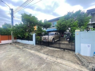 หมู่บ้านพฤกษ์ลดา ประชาอุทิศ90