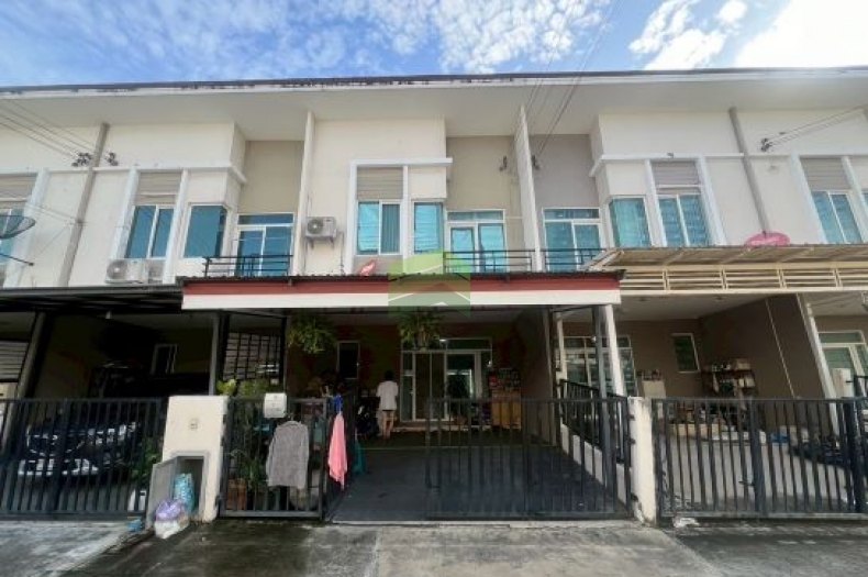 ขายทาวน์โฮม 4 ห้องนอน หมู่บ้านคาซ่าซิตี้ ดอนเมือง Casa City Donmueang เนื้อที่ 21.20 ตร.ว แต่งสวย ครบ พร้อมอยู่ ใกล้สนามบินดอนเมือง    