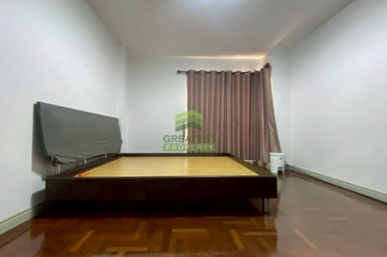 หมู่บ้านสินบดี บางบัวทอง