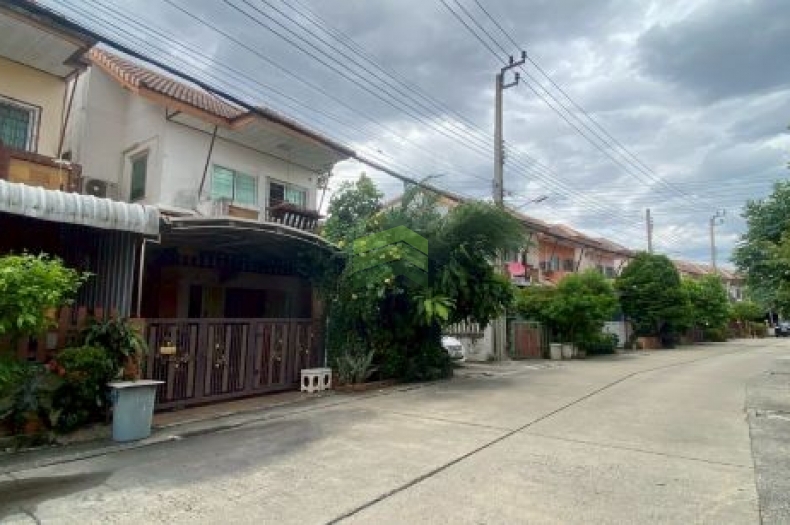 หมู่บ้านเจดับบลิวคาซ่า พระราม5 JW casa ขายด่วน บ้านแฝด 2 ชั้น เนื้อที่ 32.40 ตร.ว แปลงริม ทำเลดี