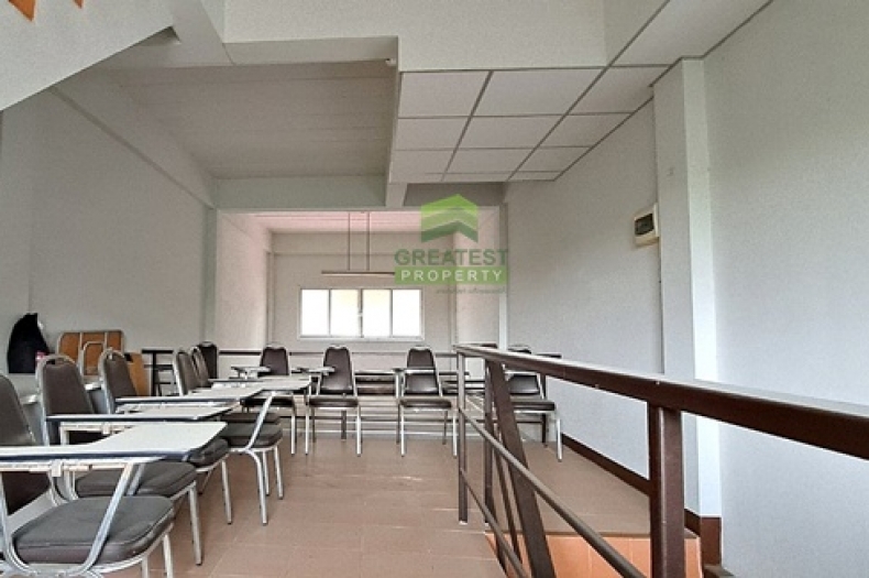 อาคารพาณิชย์ช้อยเพ็ง ประชาอุทิศ 