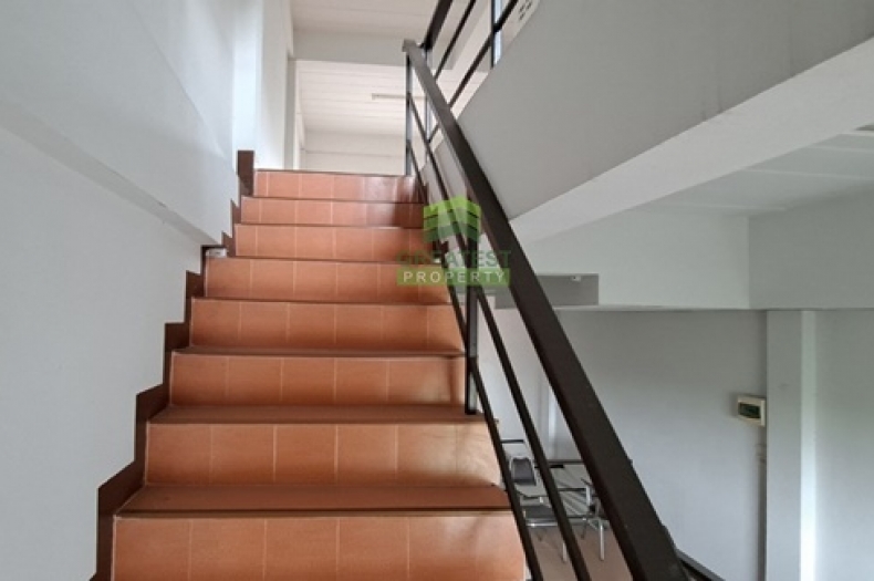 อาคารพาณิชย์ช้อยเพ็ง ประชาอุทิศ 