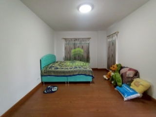 หมู่บ้านคุณาภัทร4 บ้านกล้วย ไทรน้อย