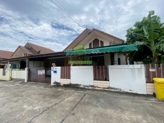 หมู่บ้านแสนมณี689 บ้านเก่า-พานทอง