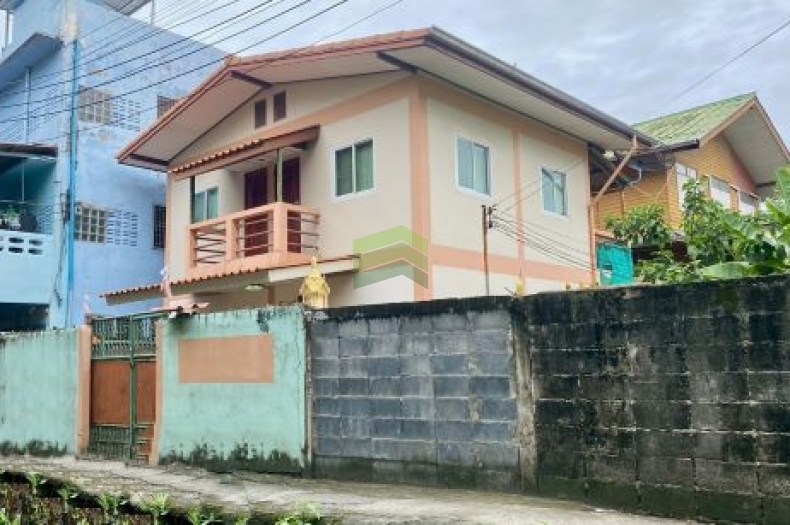 ขายบ้านเดี่ยว 2 ชั้น จรัญสนิทวงศ์40/1 บางพลัด เนื้อที่ 28 ตร.ว เหมาะพักอาศัย ทำเลดี ใกล้รถไฟฟ้าMRTบางยี่ขัน