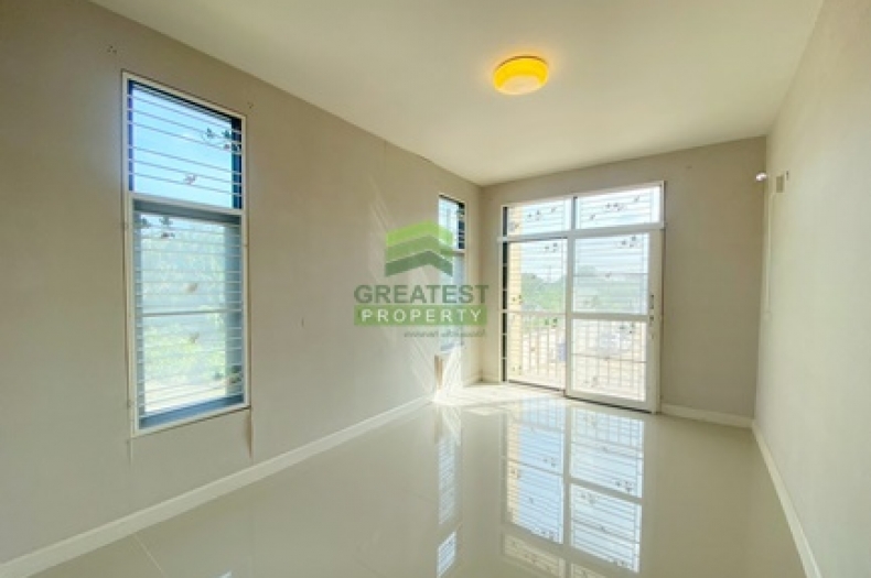 หมู่บ้านธนารินทร์ ทาวน์โฮม3 ประชาอุทิศ