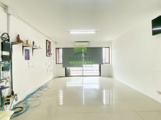 อาคารพาณิชย์ตลาดคลองสี่เมืองใหม่