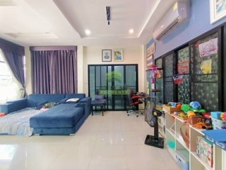 หมู่บ้านเปี่ยมสุข บางบัวทอง