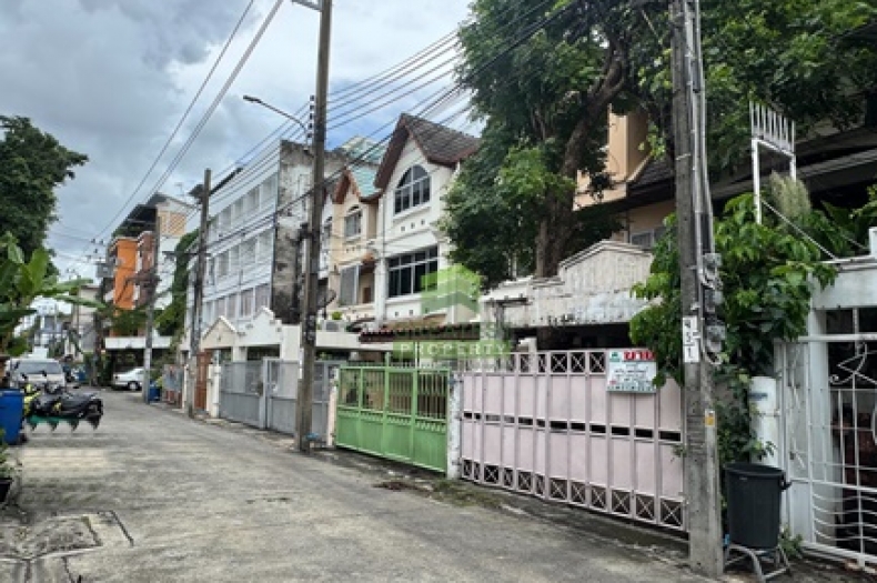 ทาวน์โฮม ซอยลาดพร้าว 64 แยก 7