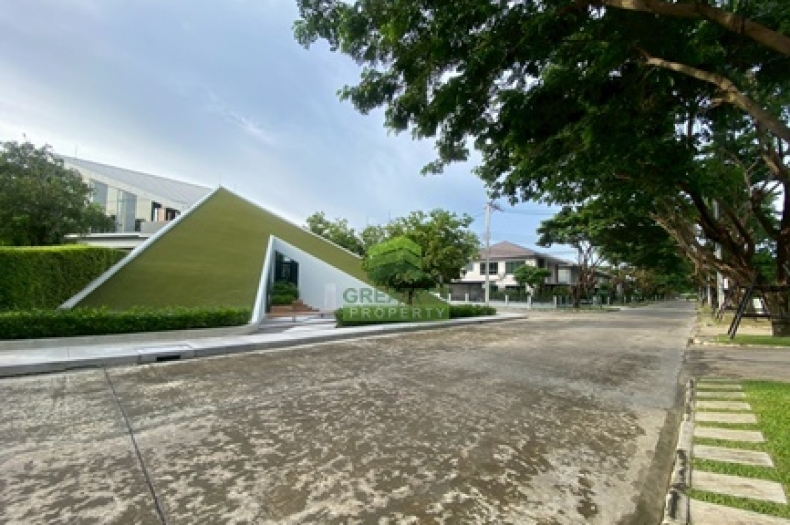 หมู่บ้านสราญสิริ ศรีวารี