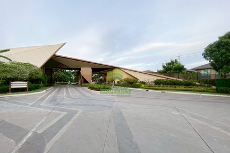 หมู่บ้านสราญสิริ ศรีวารี