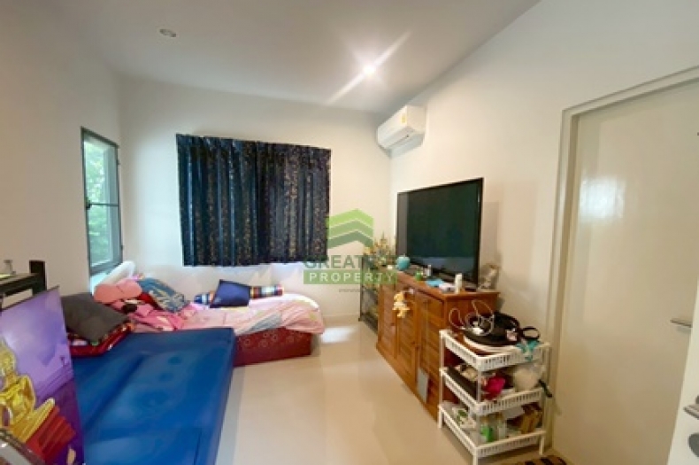 หมู่บ้านสราญสิริ ศรีวารี