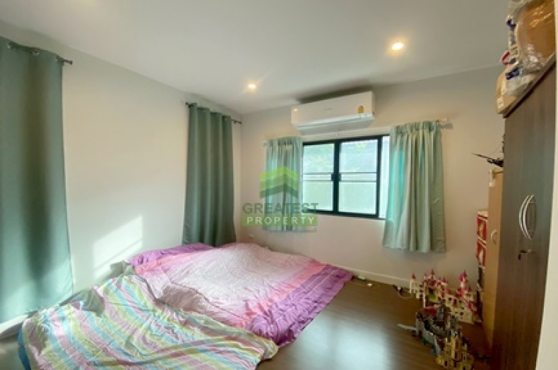 หมู่บ้านสราญสิริ ศรีวารี