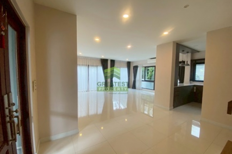 ขายบ้านเดี่ยว หมู่บ้านเซนโทร บางนา กม.7 