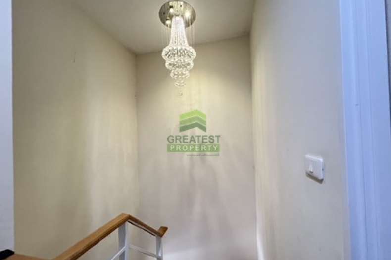 หมู่บ้านโกลเด้นทาวน์2 พระราม2