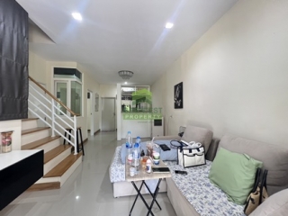 หมู่บ้านโกลเด้นทาวน์2 พระราม2