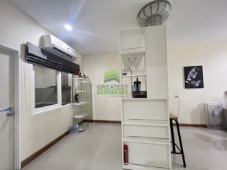 หมู่บ้านโกลเด้นทาวน์2 พระราม2