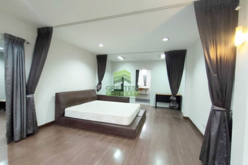 ทาวน์เฮ้าส์ ซอยจรัญสนิทวงศ์95/1