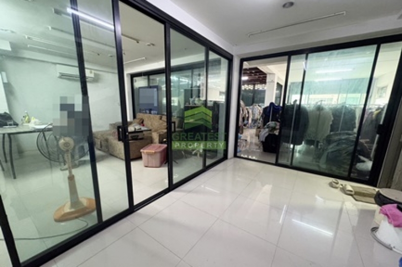 โบ๊เบ๊มาร์เก็ตโคราช