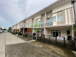 หมู่บ้านกัสโต้ บางนา-สุวรรณภูมิ 