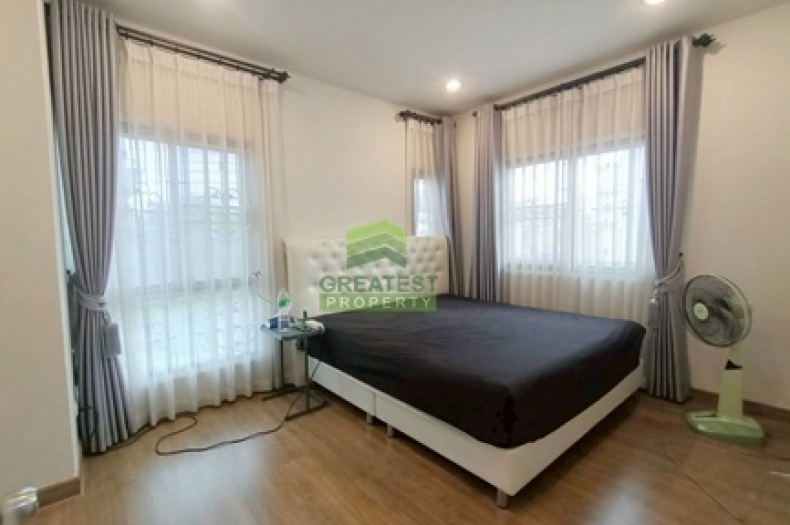 หมู่บ้านเดอะโมดิช ราชพฤกษ์ กาญจนาภิเษก