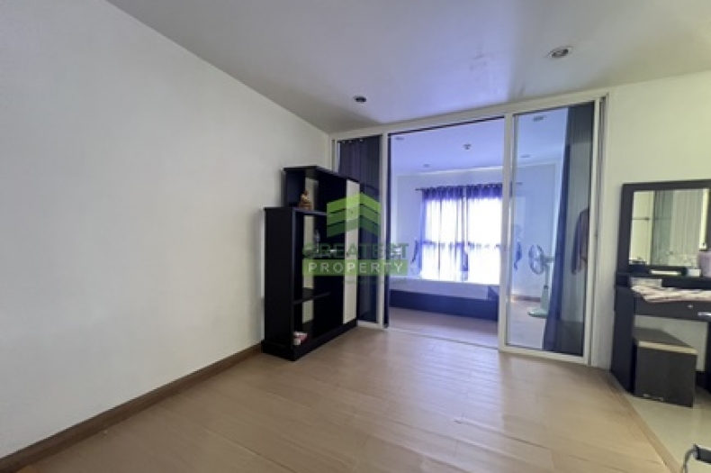 บี.เอ.เอ็น.ที. คอนโดมิเนียม อิสรภาพ