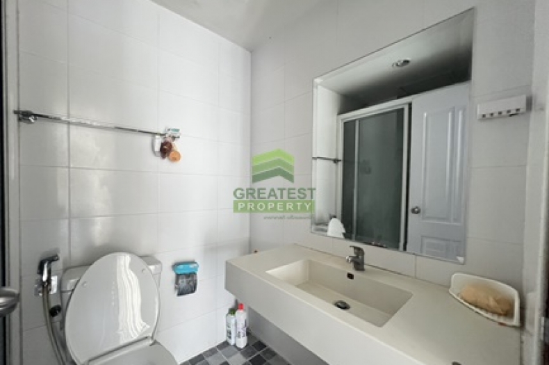 บี.เอ.เอ็น.ที. คอนโดมิเนียม อิสรภาพ