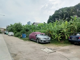 ที่ดินซอยนนทบุรี12แยก 8
