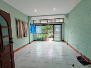 หมู่บ้านพิพรพงษ์2 วิภาวดี รังสิต 84