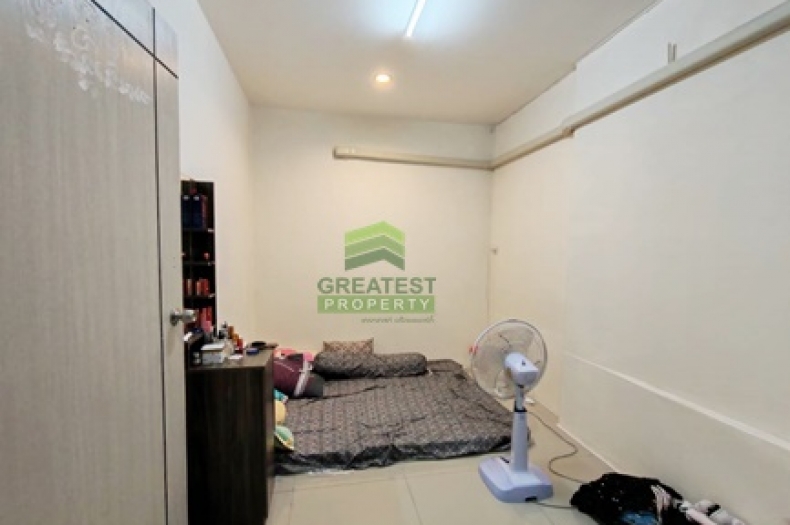 หมู่บ้านบูรพาวิลล่า 16