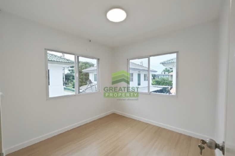 หมู่บ้านอินนิซิโอ ปิ่นเกล้า วงแหวน