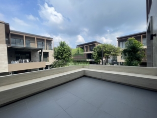 หมู่บ้านวนา เรสซิเดนซ์ พระราม 9 ศรีนครินทร์