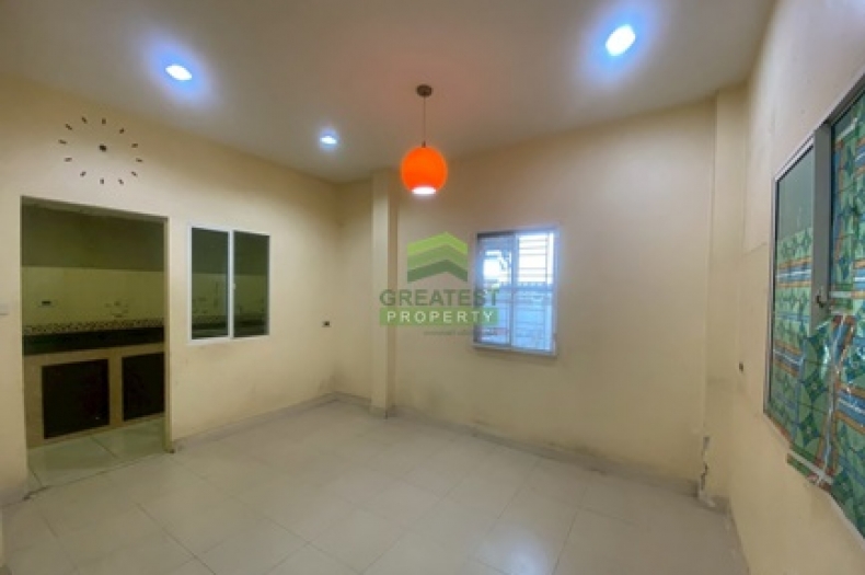 หมู่บ้านแลนซีโอ เพชรเกษม 77