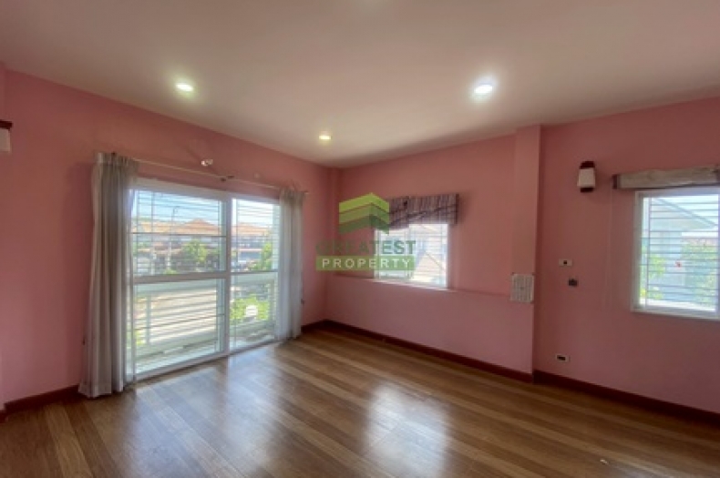 หมู่บ้านแลนซีโอ เพชรเกษม 77