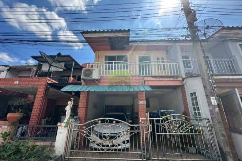 หมู่บ้านเมืองทองธานี 3/6 มณีพิมาน ขายด่วน ทาวน์เฮ้าส์ 2 ชั้น เนื้อที่ 20 ตร.ว ตกแต่งครบ ทำเลดี