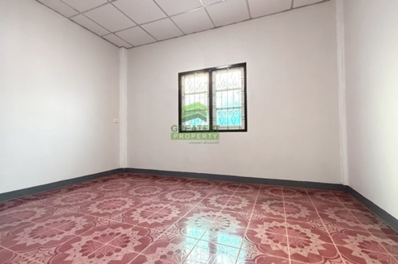 หมู่บ้านร่มไทร1 ไทรน้อย