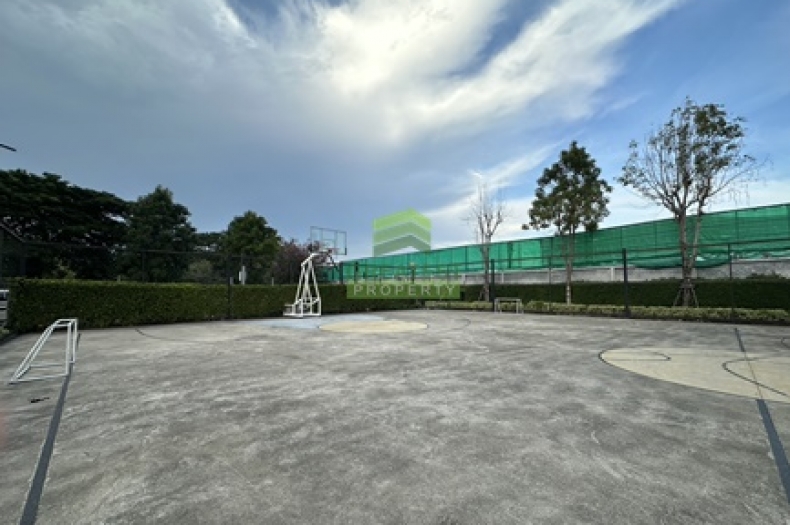 หมู่บ้านวี คอมพาวด์ ติวานนท์-รังสิต