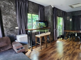 หมู่บ้านวี คอมพาวด์ ติวานนท์-รังสิต