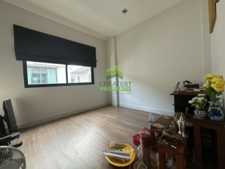 หมู่บ้านวี คอมพาวด์ ติวานนท์-รังสิต