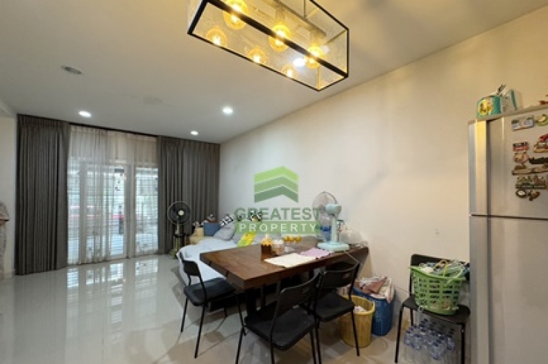 ทาวน์โฮม เดอะ คอนเนค อัพ 3 ลาดพร้าว126 