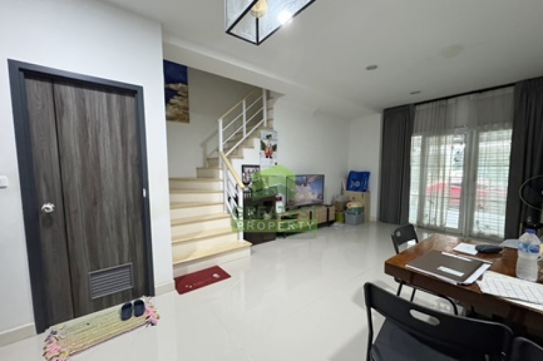 ทาวน์โฮม เดอะ คอนเนค อัพ 3 ลาดพร้าว126 