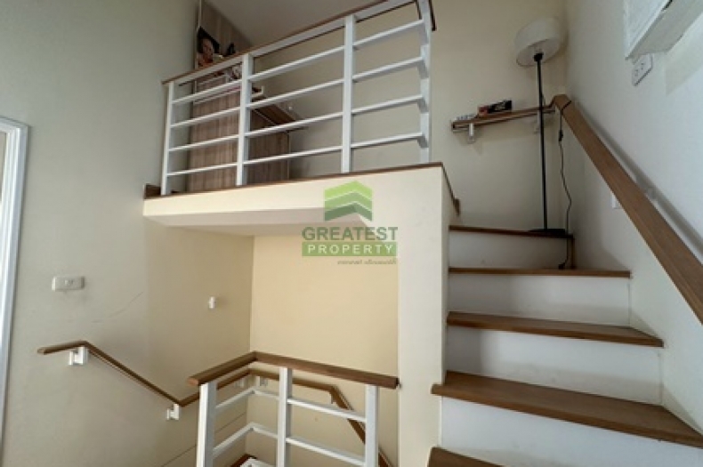 หมู่บ้าน โกลเด้นทาวน์ พระราม 2 